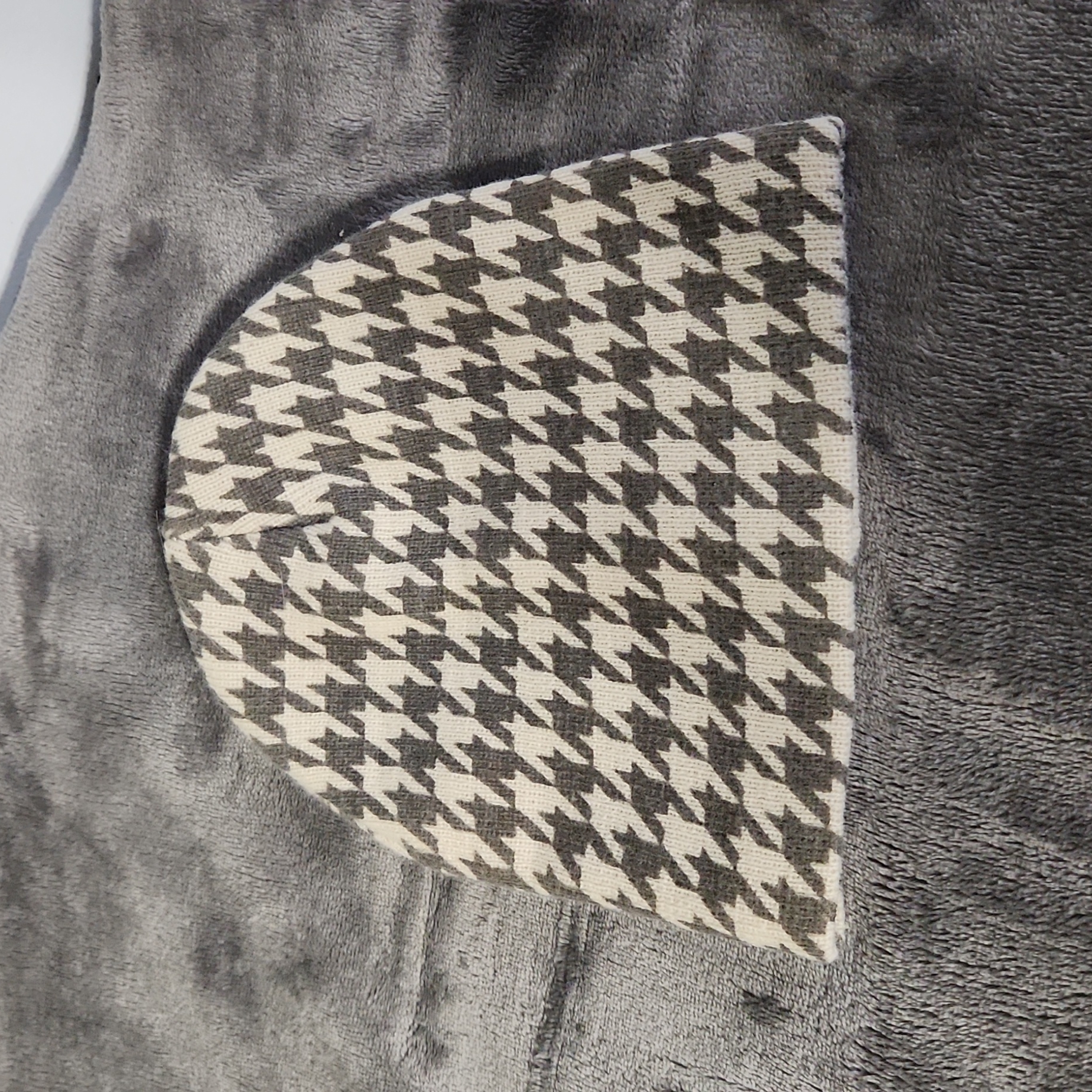 No Brand Unisex One Size Fits All Gray And Off White Beanie